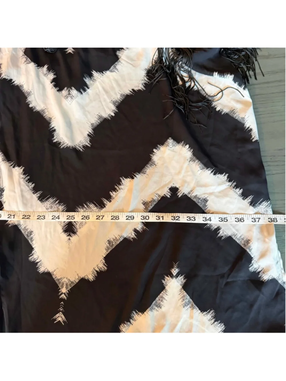 Mossimo Women’s Black & White Abstract Kimono Top Fringe Boho Cover Up